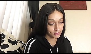 Lexxxi London watches her very first video