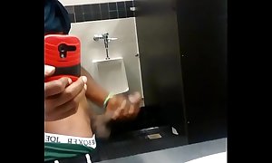 Bos Miami gunning His BBC in restroom