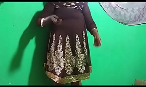 desi  indian tamil telugu kannada malayalam hindi horny vanitha showing big boobs and shaved pussy  press hard boobs press nip rubbing pussy masturbation using cucumber