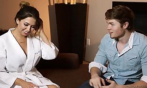 Step-cousin massage and fuck - melissa moore, jake jace