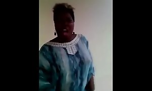 Fille de Douala Camerounaise Baise sur la chanson ventilateur